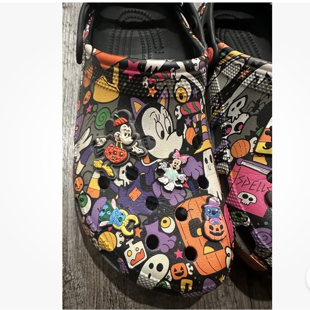 Disney Parks MICKEY & MINNIE Halloween ADULT CROCS M9/W11 men’s Halloween 2022 - Picture 2 of 11